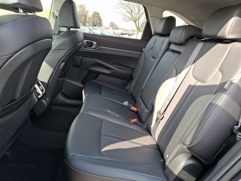New 2026 Kia Sorento S image 6