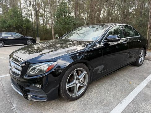 Used 2017 Mercedes-Benz E 300 image 1
