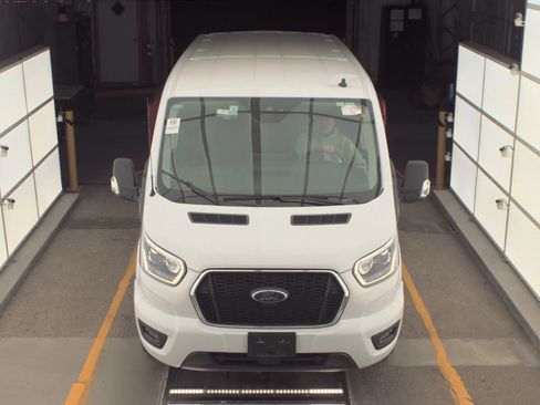 Used 2023 Ford Transit 350 XLT image 2
