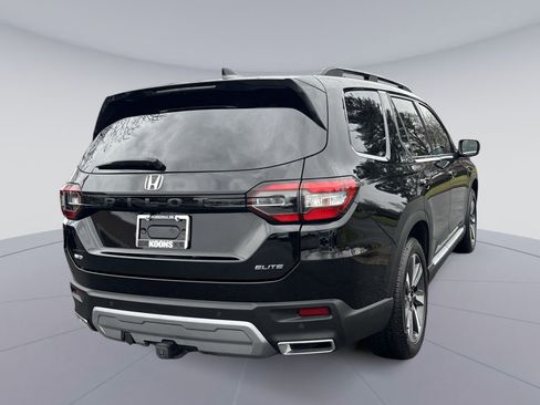 Used 2023 Honda Pilot Elite image 7