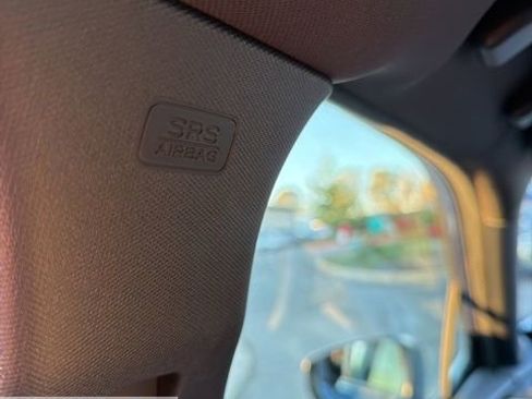 Certified 2025 Subaru Forester Premium image 33