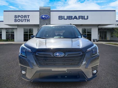 Used 2022 Subaru Forester Limited w/ Popular Package #3 image 8