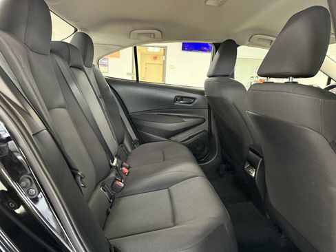 Used 2025 Toyota Corolla LE image 18