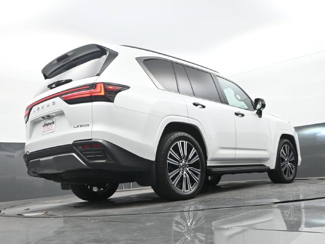 Used 2024 Lexus LX 600 4WD w/ Appearance Package image 25