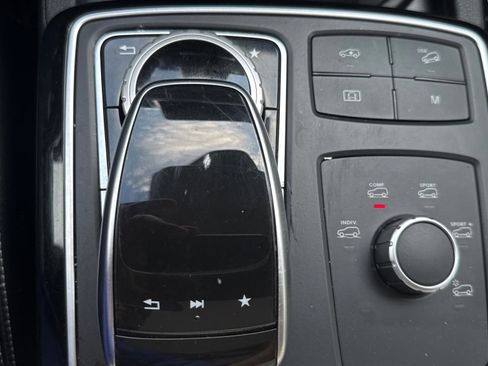 Used 2019 Mercedes-Benz GLE 43 AMG GLE 43 4MATIC Sport Utility 4D image 43