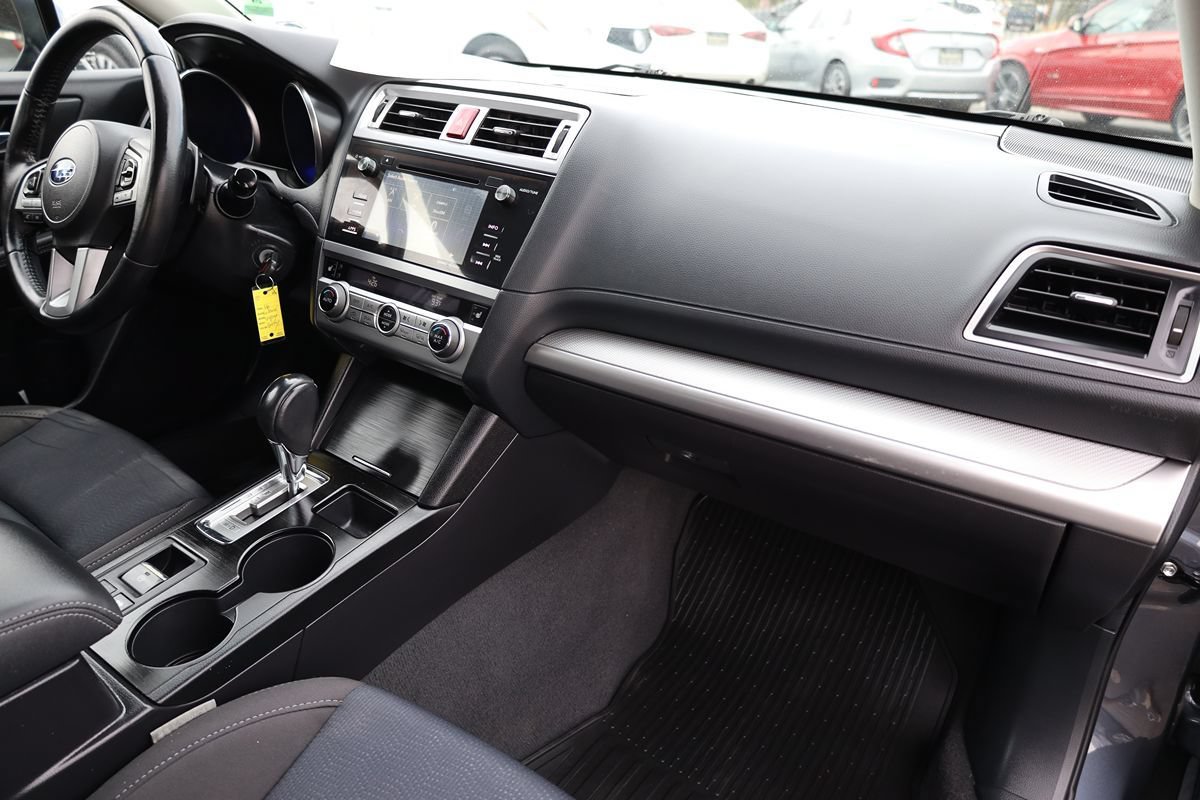 Used 2016 Subaru Legacy 2.5i Premium AWD/4WD image 16
