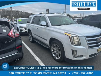 Used 2017 Cadillac Escalade Luxury