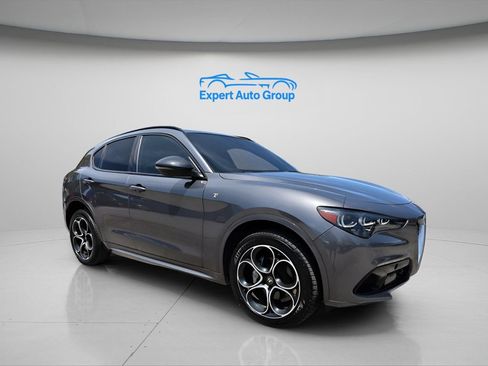 Used 2024 Alfa Romeo Stelvio Ti w/ Active Assist Plus Package AWD/4WD image 5
