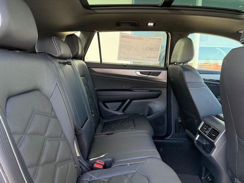 New 2026 Volkswagen Atlas Cross Sport SE AWD/4WD image 5
