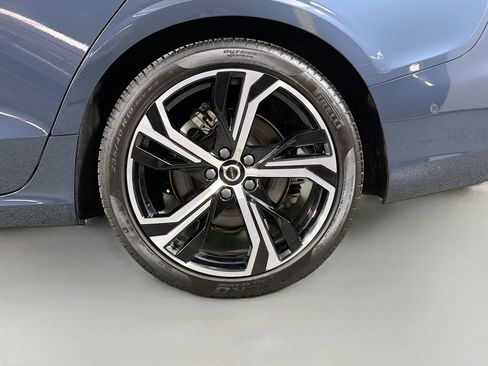 Certified 2024 Volvo S60 B5 Plus image 32