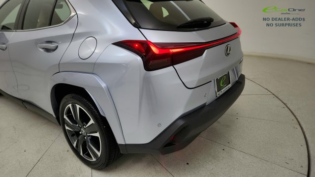 Used 2025 Lexus UX 300h FWD w/ Accessory Package (Z1) image 24