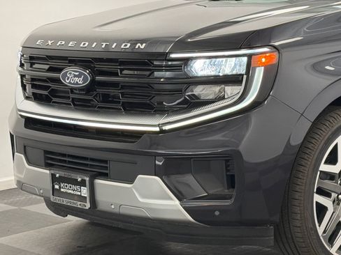 New 2026 Ford Expedition Platinum w/ Platinum Ultimate Package image 2