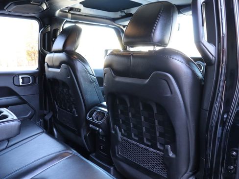 Used 2022 Jeep Wrangler Unlimited Rubicon 4xe image 19