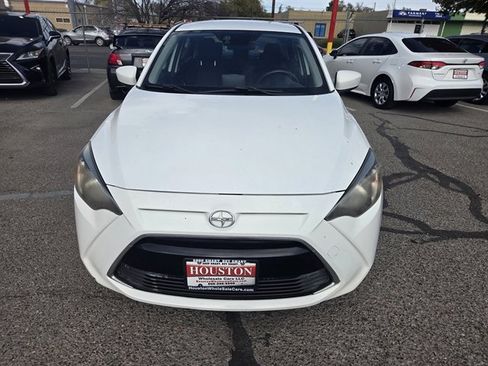 Used 2016 Scion iA image 4