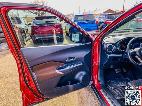 Used 2023 Nissan Kicks SR w/ Interior Electronics Package image 17