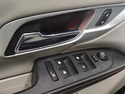 Used 2015 GMC Terrain SLT image 27