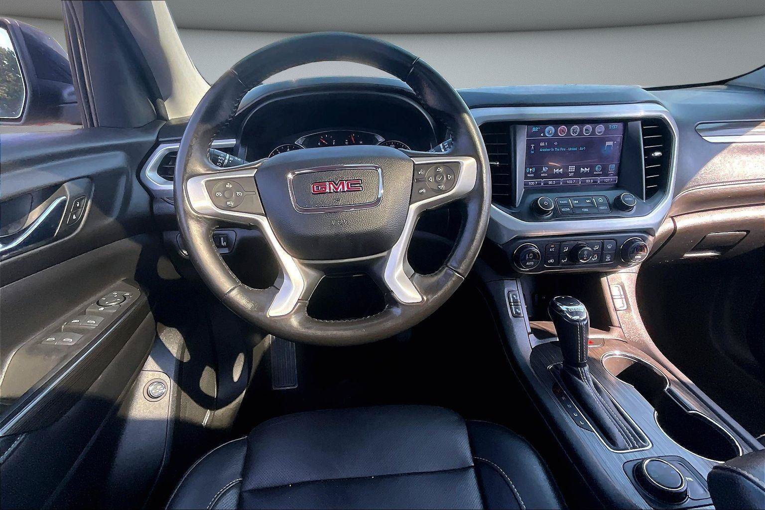 Used 2019 GMC Acadia SLT w/ Black Edition AWD/4WD image 9