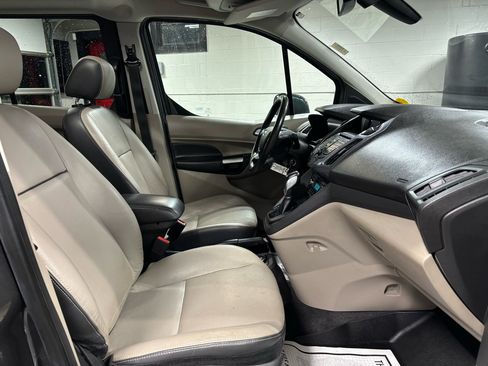 Used 2016 Ford Transit Connect Titanium image 12