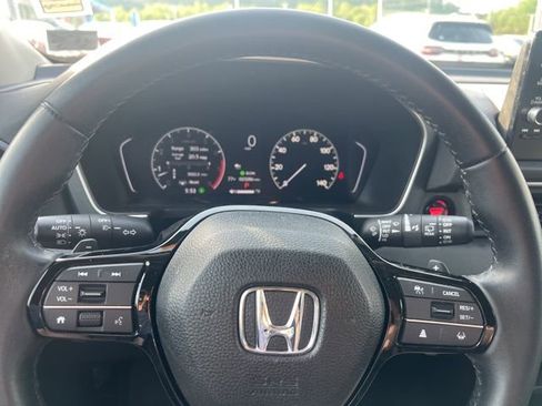 Used 2024 Honda Pilot Touring image 12