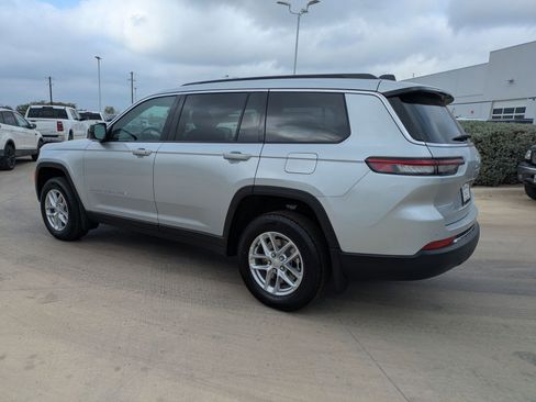 New 2025 Jeep Grand Cherokee L Laredo RWD image 6