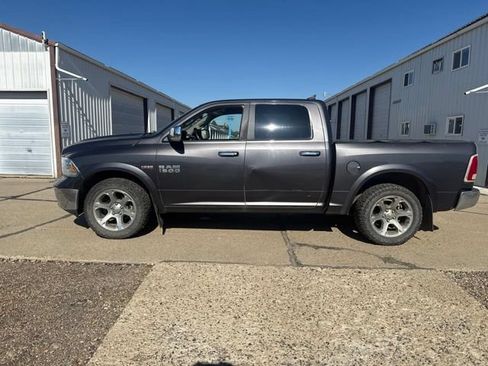 Used 2016 RAM 1500 Laramie w/ Convenience Group AWD/4WD image 7