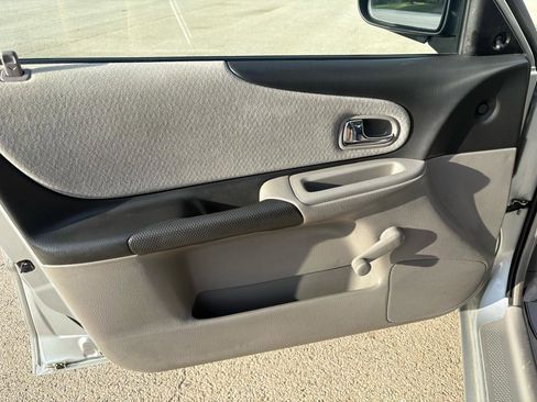 Used 2003 MAZDA Protege FWD image 12