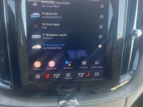 Used 2023 Volvo XC60 B5 Plus w/ Climate Package image 2