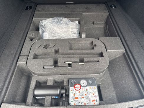 Used 2023 Alfa Romeo Stelvio Veloce image 49