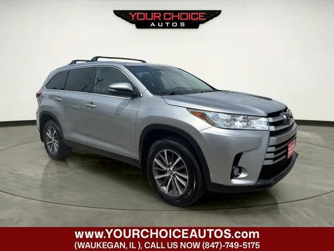 Used 2019 Toyota Highlander XLE AWD/4WD image 7