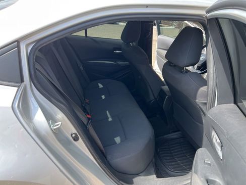 Used 2021 Toyota Corolla LE FWD image 8