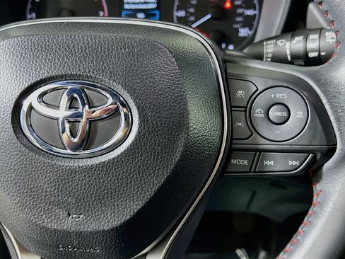 Used 2025 Toyota Corolla Cross AWD Hybrid image 20