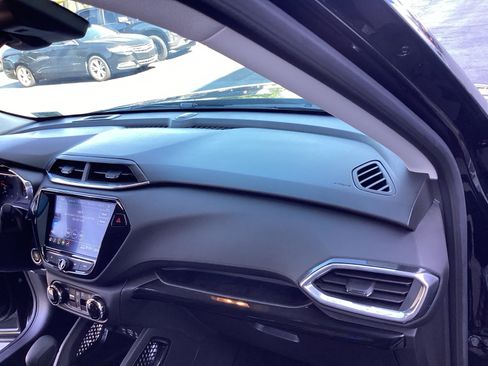 Used 2023 Chevrolet TrailBlazer LT w/ Convenience Package image 16