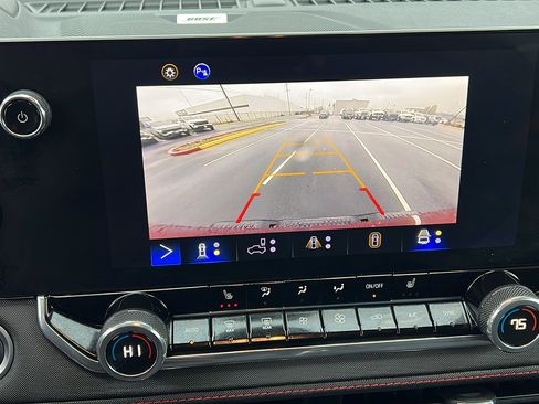 Certified 2024 Chevrolet Colorado Z71 w/ Z71 Convenience Package 2 image 23