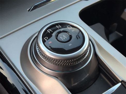 Used 2022 Ford Explorer ST image 32