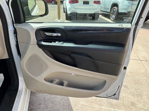 Used 2015 Dodge Grand Caravan SE w/ Quick Order Package 29E SE FWD image 15