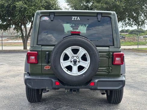Used 2021 Jeep Wrangler Unlimited Sport w/ Sun And Sound Package AWD/4WD image 5