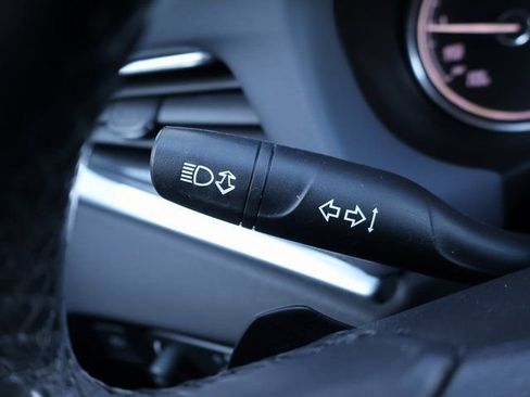 Used 2021 Buick Enclave Essence image 39