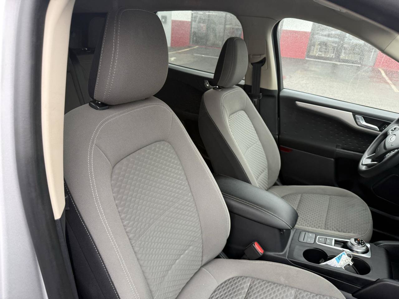 Used 2020 Ford Escape SE AWD/4WD image 19