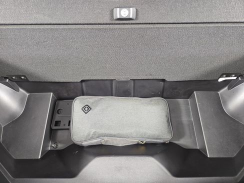 Used 2024 Rivian R1S Adventure image 14