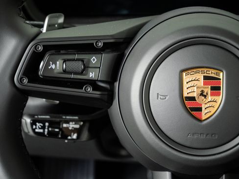 New 2026 Porsche Cayenne Coupe AWD/4WD image 10