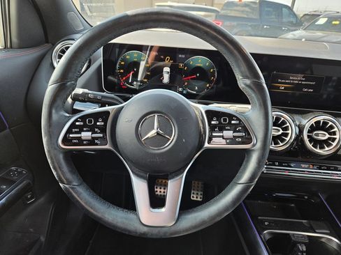 Used 2021 Mercedes-Benz GLA 250 4MATIC image 16