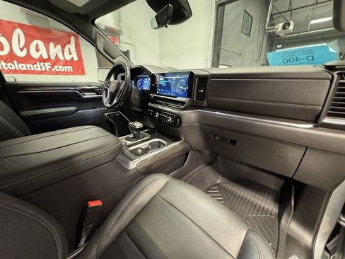 Used 2023 Chevrolet Silverado 1500 LTZ w/ LTZ Premium Package AWD/4WD image 14
