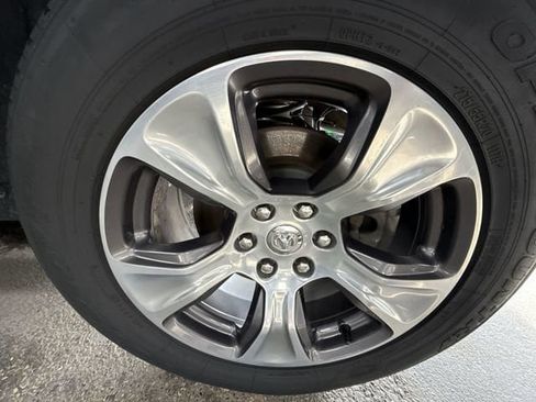 Used 2022 RAM 1500 Laramie AWD/4WD image 37