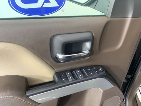 Used 2018 Chevrolet Silverado 1500 LT w/ All Star Edition image 14