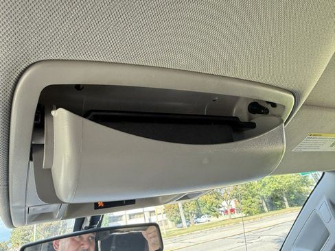 Used 2017 GMC Sierra 1500 SLE image 29