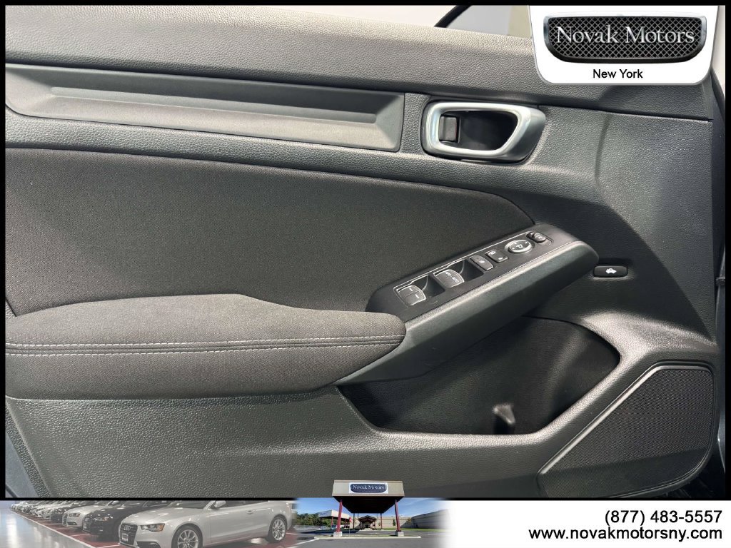 Used 2023 Honda Civic Sport image 17