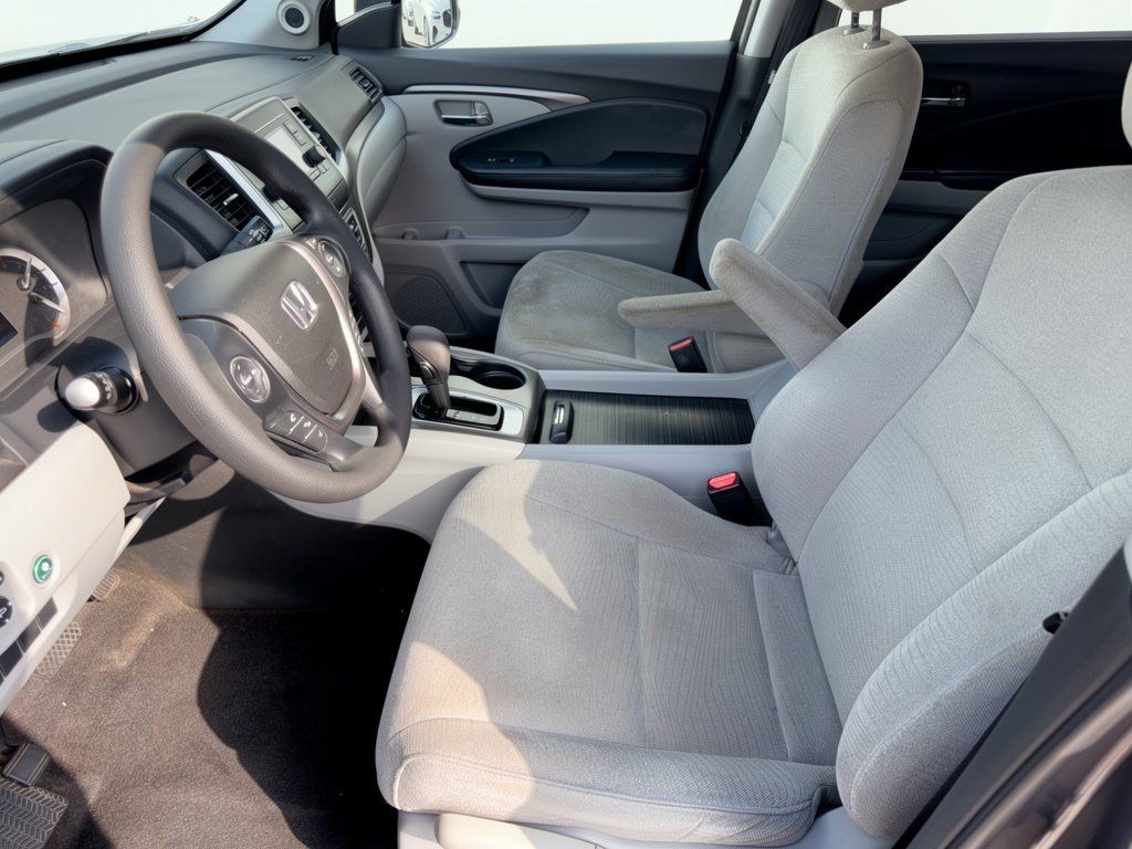 Used 2016 Honda Pilot LX image 5