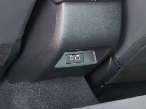 Used 2025 Nissan Altima 2.5 SV FWD image 18