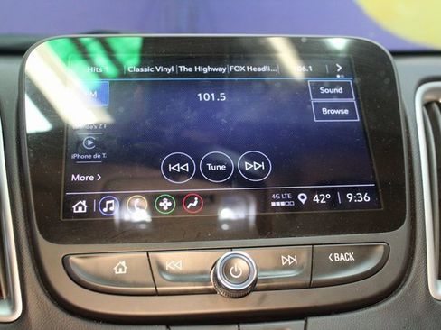 Used 2022 Chevrolet Malibu LT image 23