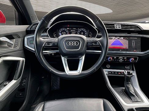 Used 2023 Audi Q3 2.0T Premium AWD/4WD image 4